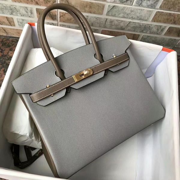 wholesale,handmade original epsom leather grey 2tones design purse30cm,wax thread,have both gold and silver hardware,by order 10-15days
wholesale,handmade original epsom leather grey 2tones design purse30cm,wax thread,have both gold and silver hardware,by order 10-15days