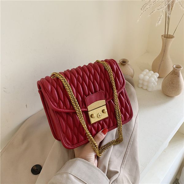 female crossbody bag retro 2019 autumn and winter new plaid chain fashion lock small square shoulder messenger bag women handbag
female crossbody bag retro 2019 autumn and winter new plaid chain fashion lock small square shoulder messenger bag women handbag
