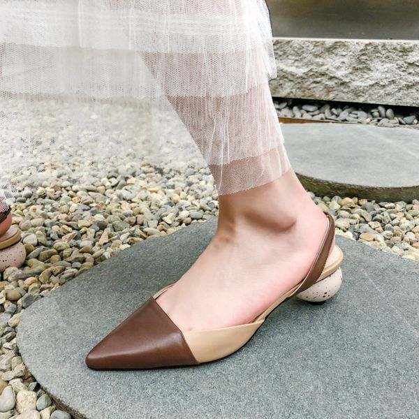 kmeioo 2020 leisure round heel shoes woman cowskin sandals back-strap med heels pointed toe slingback pumps for women, Black
kmeioo 2020 leisure round heel shoes woman cowskin sandals back-strap med heels pointed toe slingback pumps for women, Black