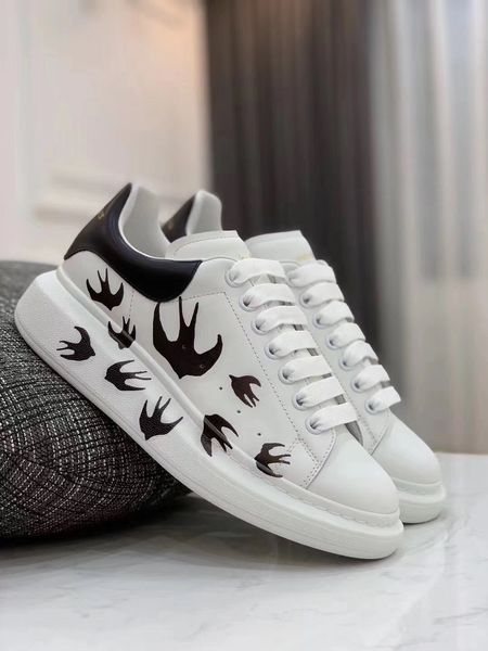 2020 new xp couple high-quality casual sneakers couple fashion sneakers luxury design thick-soled casual shoes
2020 new xp couple high-quality casual sneakers couple fashion sneakers luxury design thick-soled casual shoes
