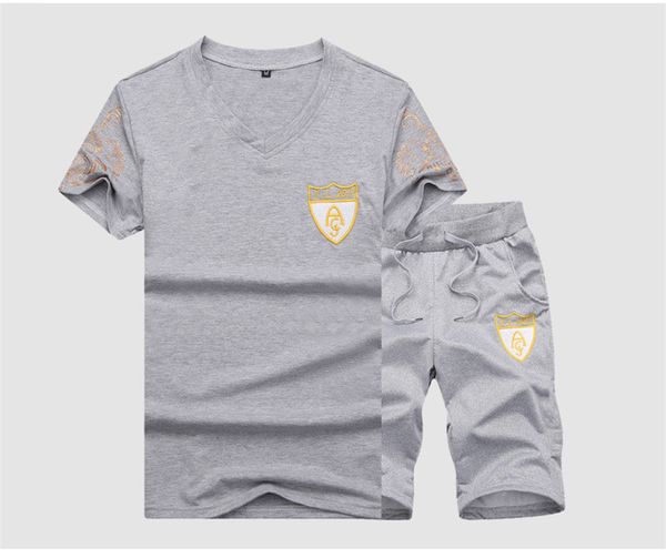 Summer Mens V Neck Tracksuits Embroidery Running Pullover Mens Suits Fashion Designer Loose Mens 2PCS Sets
Summer Mens V Neck Tracksuits Embroidery Running Pullover Mens Suits Fashion Designer Loose Mens 2PCS Sets
