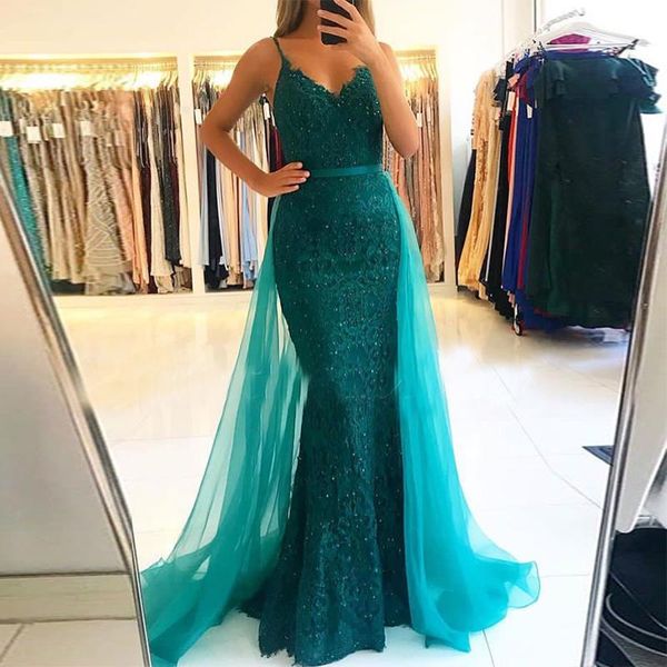 spaghetti straps v neck evening dresses 2020 lace appliques beaded green formal party gown mermaid prom dress with detachable train, Black;red
spaghetti straps v neck evening dresses 2020 lace appliques beaded green formal party gown mermaid prom dress with detachable train, Black;red