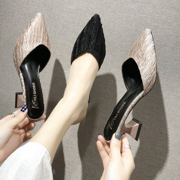 new style pointed-toe muller slipper women's summer 2020 fashion outer wear versatile closed-toe semi-high heeled semi-slipper, Black
new style pointed-toe muller slipper women's summer 2020 fashion outer wear versatile closed-toe semi-high heeled semi-slipper, Black