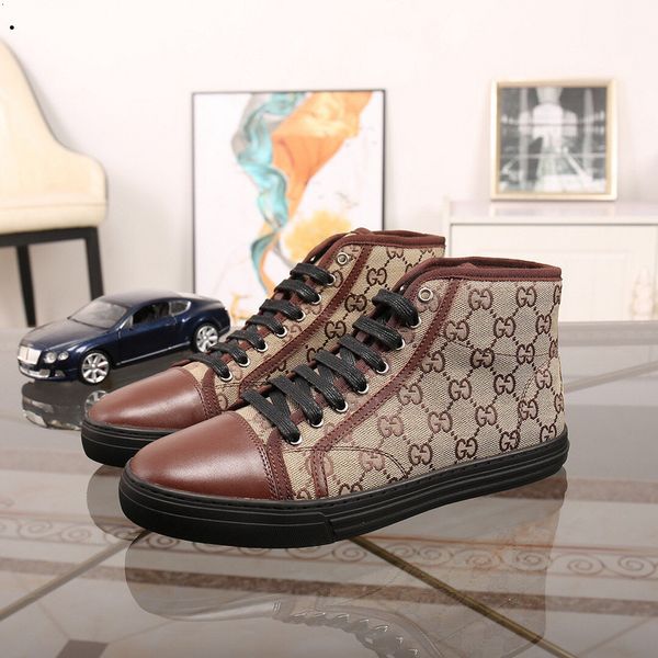 designers luxurious mens casual shoes genuine leather triple white black trainer men leisure run sneaker with box high qualit
designers luxurious mens casual shoes genuine leather triple white black trainer men leisure run sneaker with box high qualit