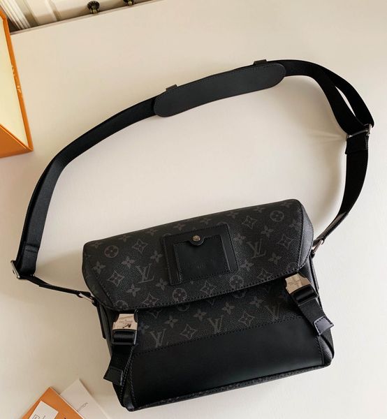 small messenger bags for men black flower fashion mens letter real leather crossbody bags totes for ladies size 33cm
small messenger bags for men black flower fashion mens letter real leather crossbody bags totes for ladies size 33cm