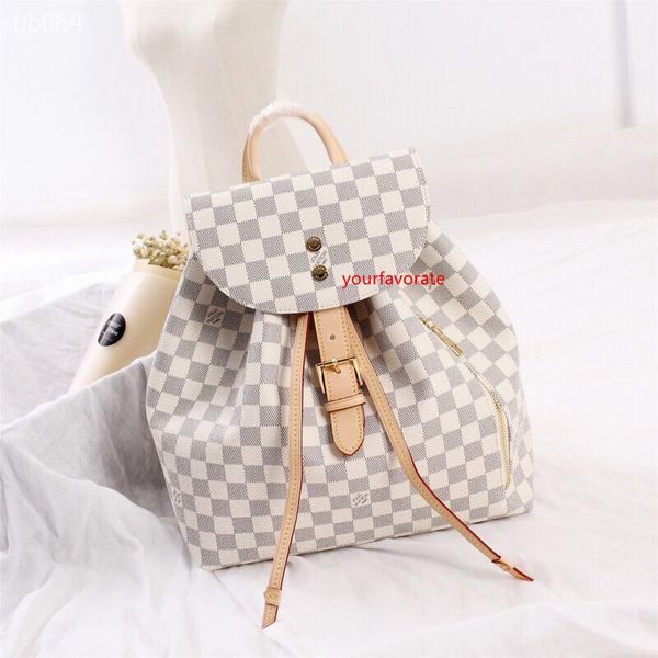 2020 classic autumn and winter fashion wide shoulder strap shoulder messenger bag fashion tide female factory direct sales size 31x30x20
2020 classic autumn and winter fashion wide shoulder strap shoulder messenger bag fashion tide female factory direct sales size 31x30x20