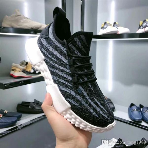 europe station new spring and summer fashion casual shoes, breathable fly-woven fabric, lace-up style, non-slip, waterproof, elastic fabric
europe station new spring and summer fashion casual shoes, breathable fly-woven fabric, lace-up style, non-slip, waterproof, elastic fabric