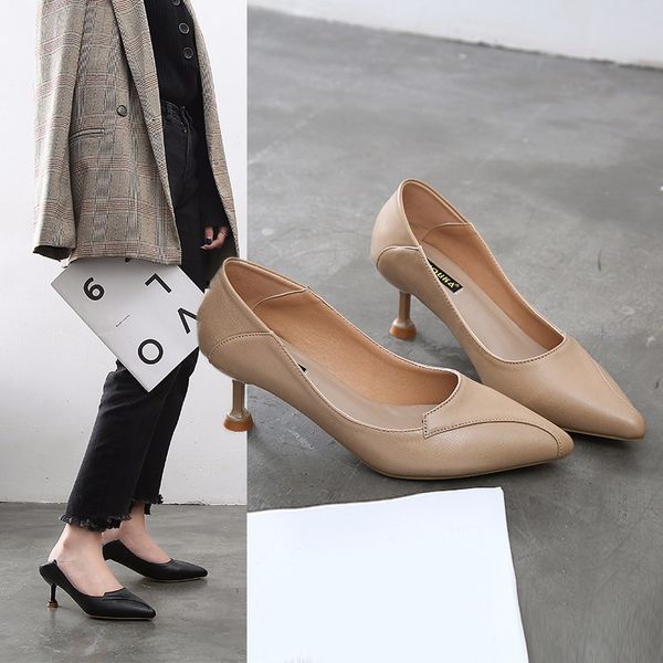 new 2019 slip on female footwear women shoes pumps thin high heels women's office shoes pointed toe ladies heels big size 32-48, Black;white
new 2019 slip on female footwear women shoes pumps thin high heels women's office shoes pointed toe ladies heels big size 32-48, Black;white