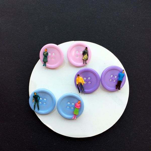 2019 fashion resin button earrings for women ear clip earrings without piercing, Silver
2019 fashion resin button earrings for women ear clip earrings without piercing, Silver