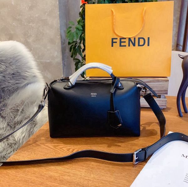 2019 women's luxury 3aa+ tote handbag shoulder crossbody bags messenger - 0407
2019 women's luxury 3aa+ tote handbag shoulder crossbody bags messenger - 0407