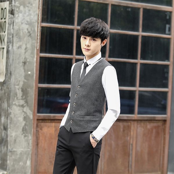 british electric vest carbon fiber charging heating men's suit v-neck usb charging fever vest formal business jacket outdoor t-shirts, Gray;blue
british electric vest carbon fiber charging heating men's suit v-neck usb charging fever vest formal business jacket outdoor t-shirts, Gray;blue
