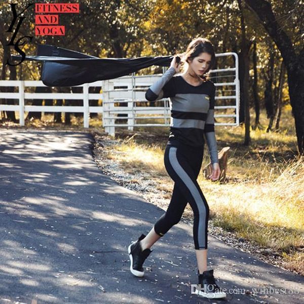 women's tracksuits yoga coat and yoga pants ladies sports suit runing clothes with sweat absorption and flash drying characteristic, Gray
women's tracksuits yoga coat and yoga pants ladies sports suit runing clothes with sweat absorption and flash drying characteristic, Gray