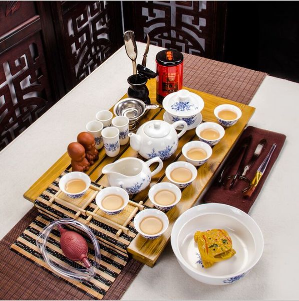 tea set zisha porcelain ice split solid wood doctor tea tray tea washing the whole set of kungfu
tea set zisha porcelain ice split solid wood doctor tea tray tea washing the whole set of kungfu