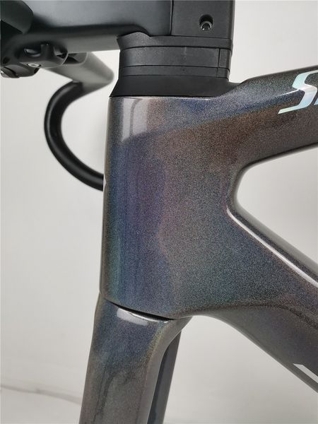 2020 new 700c disc brake carbon bicycle frameset aerodynamics frame+fork+seatpost+clamp +headset 1670g fast delivery
2020 new 700c disc brake carbon bicycle frameset aerodynamics frame+fork+seatpost+clamp +headset 1670g fast delivery