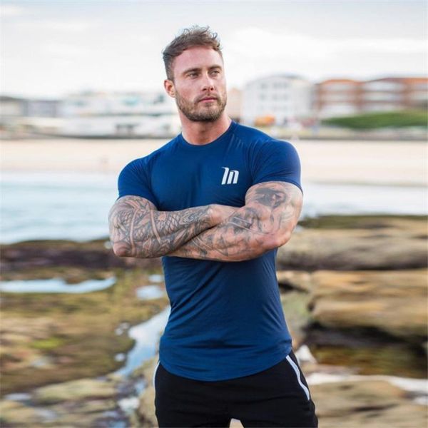мода дышащий мужская с коротким рукавом футболки tight бег фитнес рубашка slim fit быстросохнущий рубашки tee tops, White;black
мода дышащий мужская с коротким рукавом футболки tight бег фитнес рубашка slim fit быстросохнущий рубашки tee tops, White;black