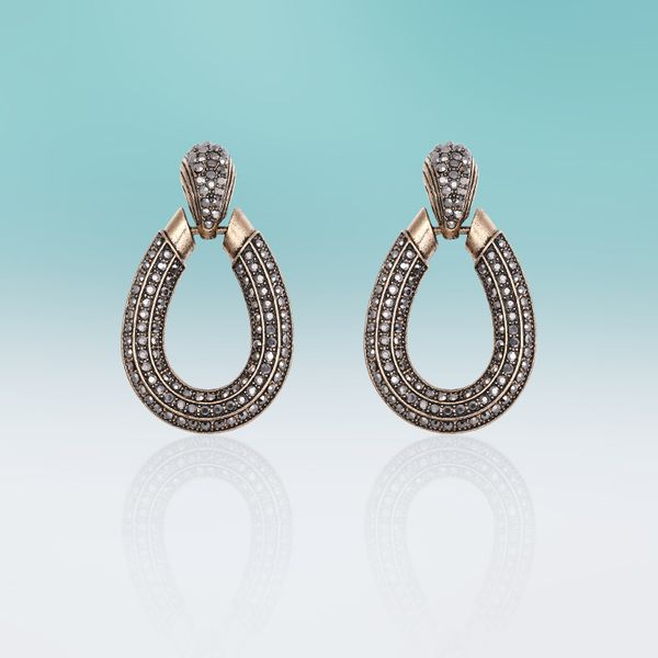 new vintage hanging big circle zinc alloy dangle micro inlay rhinestone drop earrings for women jewelry classic high quality, Silver
new vintage hanging big circle zinc alloy dangle micro inlay rhinestone drop earrings for women jewelry classic high quality, Silver
