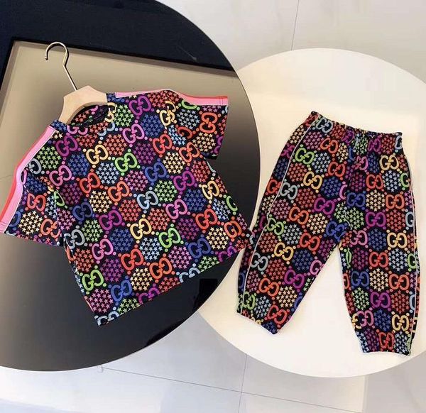 A06 девушки Boy костюм футболка Top новой весна лето одежда женского ребенок мода инструмент майк + брюки двухсекционного костюма
A06 девушки Boy костюм футболка Top новой весна лето одежда женского ребенок мода инструмент майк + брюки двухсекционного костюма