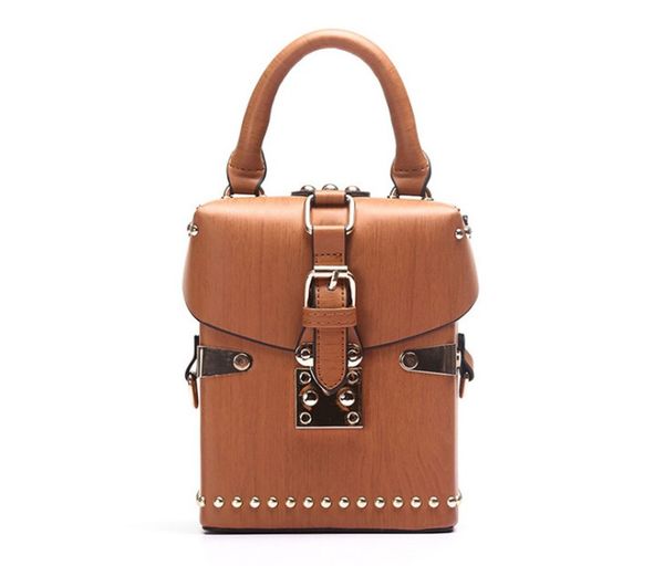 2019 crossbody bags pu leathe handbags women bags designer rivet box vintage shoulder bag
2019 crossbody bags pu leathe handbags women bags designer rivet box vintage shoulder bag