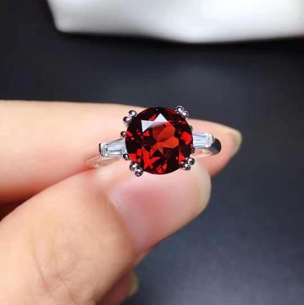 natural garnet s925 ring simple classic jewelry for weddings and parties, Golden;silver
natural garnet s925 ring simple classic jewelry for weddings and parties, Golden;silver