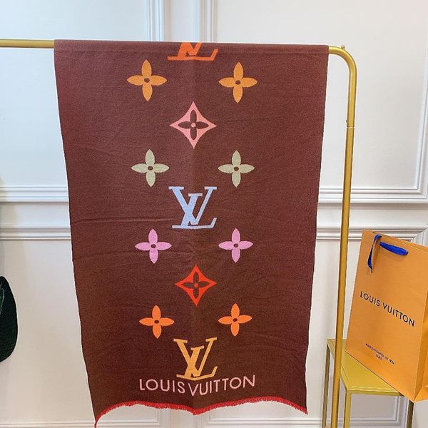2019a3 lady scarf of luxury designer высококачественный качественный шелковый шерстовой материал ворс из дамской шали и шарф размер 65 * 180, Blue;gray
2019a3 lady scarf of luxury designer высококачественный качественный шелковый шерстовой материал ворс из дамской шали и шарф размер 65 * 180, Blue;gray