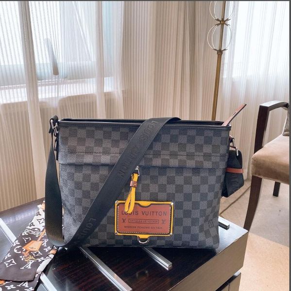 2020 popular ladies new classic leather large capacity ladies handbag shoulder bag ladies messenger bag business bag
2020 popular ladies new classic leather large capacity ladies handbag shoulder bag ladies messenger bag business bag