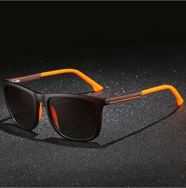 new man tr90 retro polarized sunglasses 8256 european and american cross-border two-color injection large frame men's sunglasses with c, White;black
new man tr90 retro polarized sunglasses 8256 european and american cross-border two-color injection large frame men's sunglasses with c, White;black