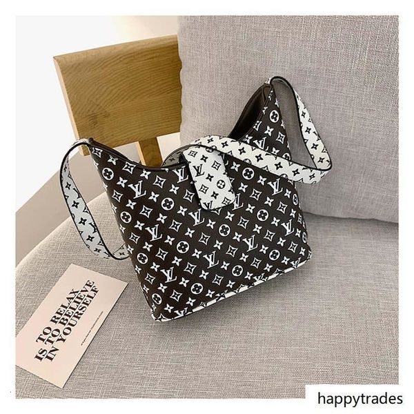new design handbags snake leather embossed fashion women bag chain crossbody bag brand design messenger bag sac a main
new design handbags snake leather embossed fashion women bag chain crossbody bag brand design messenger bag sac a main