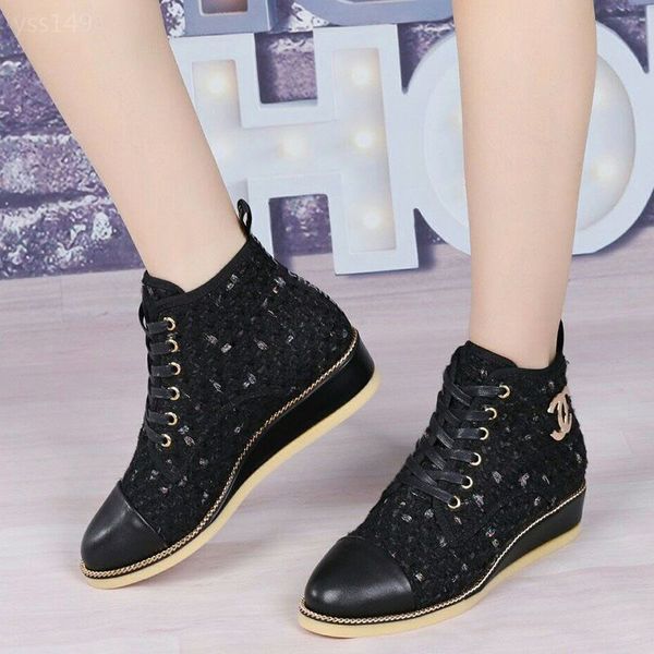 european station 2020 autumn and winter new leather high-retro genuine color matching flat martin boots women leather lace-up boots, Black
european station 2020 autumn and winter new leather high-retro genuine color matching flat martin boots women leather lace-up boots, Black