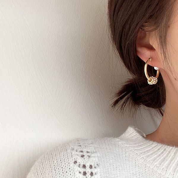 trendy round gold pearl earrings for women ear ring statement zircon geometric earrings wedding fashion 925 silver jewelry gift, Golden;silver
trendy round gold pearl earrings for women ear ring statement zircon geometric earrings wedding fashion 925 silver jewelry gift, Golden;silver