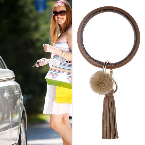tassel pendant leather bracelet keychain classic pure color large circle manual pompom car key ring ornaments gifts, Slivery;golden
tassel pendant leather bracelet keychain classic pure color large circle manual pompom car key ring ornaments gifts, Slivery;golden
