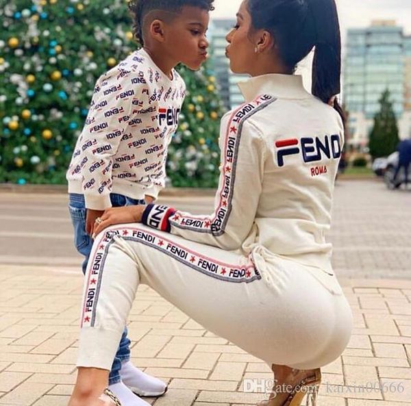 E igner track uit women luxury weat uit autumn brand women track uit jogger uit jacket pant et port weat hit loo e port uit, Black;gray
E igner track uit women luxury weat uit autumn brand women track uit jogger uit jacket pant et port weat hit loo e port uit, Black;gray