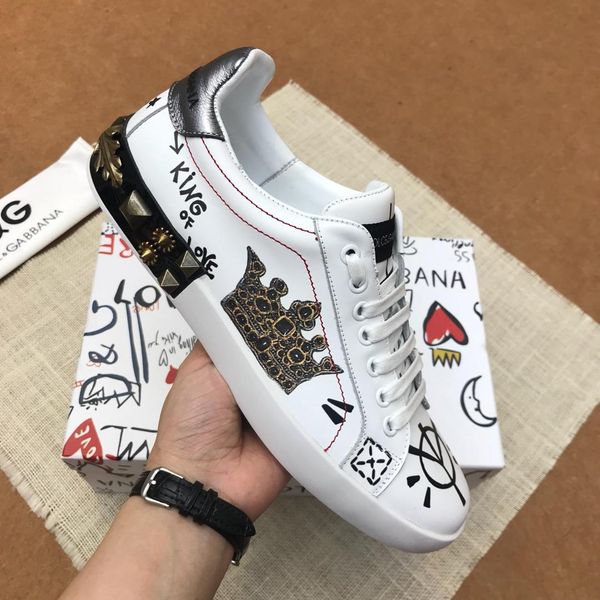 new style fashion designer shoes luxury men's casual party basketball sneakers triple platform alphabet graffiti upper white 38-45 with, Red;white