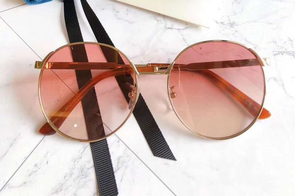 orange gradient pilot ladies sunglasses 0206 sonnenbrille fashion women sunglasses eyewear summer gafa de sol new with box, White;black
orange gradient pilot ladies sunglasses 0206 sonnenbrille fashion women sunglasses eyewear summer gafa de sol new with box, White;black