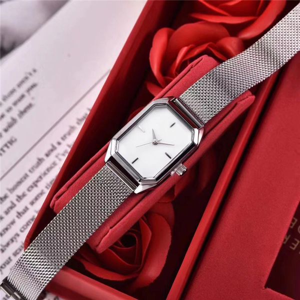 wholesale price fashion women watch luxury girl gift rose gold/silver lady wristwatch quartz clock relogio feminino woman table clock, Slivery;brown
wholesale price fashion women watch luxury girl gift rose gold/silver lady wristwatch quartz clock relogio feminino woman table clock, Slivery;brown