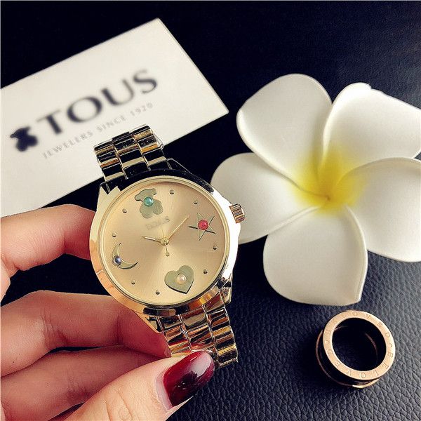 high-end ladies watch simple fashion waterproof steel belt female quartz watch, Slivery;black
high-end ladies watch simple fashion waterproof steel belt female quartz watch, Slivery;black