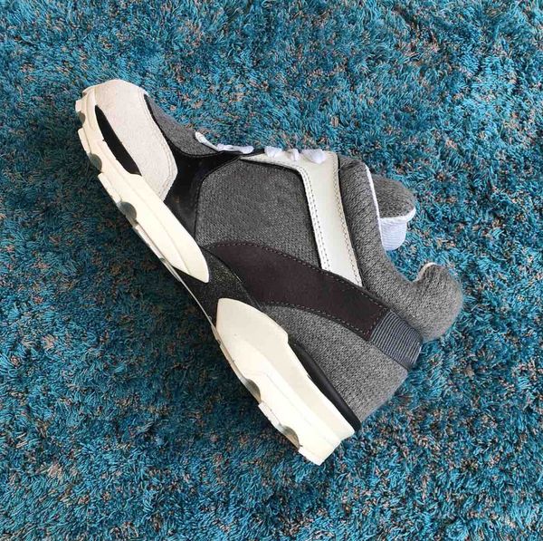 2019 new de igner ca ual hoe fa hion neaker men women leather flat luxury de igner trainer platform hoe neaker
2019 new de igner ca ual hoe fa hion neaker men women leather flat luxury de igner trainer platform hoe neaker