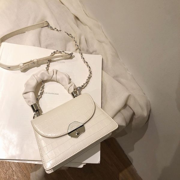 2020 new wave handbag handbag female niche design chain shoulder bag messenger bag small square
2020 new wave handbag handbag female niche design chain shoulder bag messenger bag small square