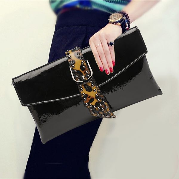modern women clutch bag genuine leather magnetic buckle envelope bags female clutches purse shopping shoulder crossbody pack new
modern women clutch bag genuine leather magnetic buckle envelope bags female clutches purse shopping shoulder crossbody pack new