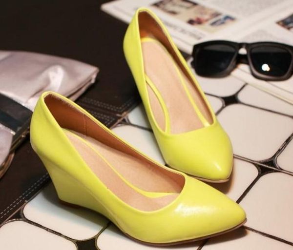 send 2018 spring and autumn new style pointed end slope heel high-heel women's shoes, Black
send 2018 spring and autumn new style pointed end slope heel high-heel women's shoes, Black