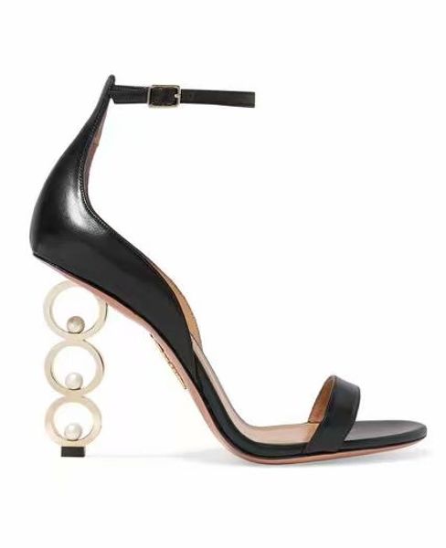 New style binding shoes spring/summer sandals ladies shoes fashion Special-shaped women's shoes Round hole with high heels
New style binding shoes spring/summer sandals ladies shoes fashion Special-shaped women's shoes Round hole with high heels