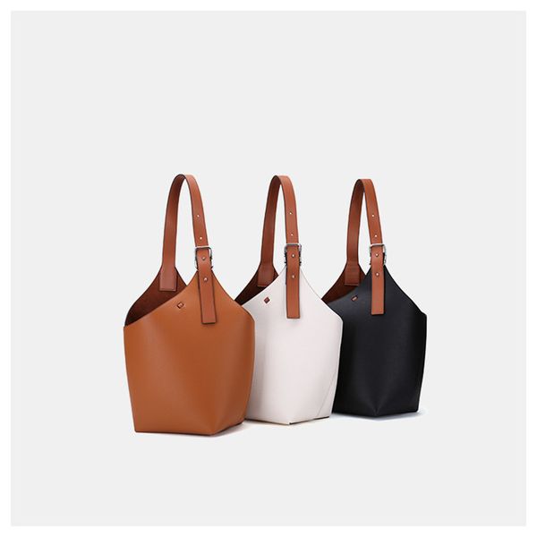 compound made handbag for woman's huge capacity 2019 fashion pure leather handbags be ora casual open shoulder pockets de c
compound made handbag for woman's huge capacity 2019 fashion pure leather handbags be ora casual open shoulder pockets de c