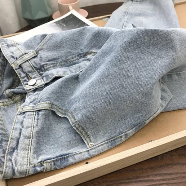boyfriend denim trousers vintage wide leg pants women korean long straight pants high waist casual light blue 2020 autumn w407
boyfriend denim trousers vintage wide leg pants women korean long straight pants high waist casual light blue 2020 autumn w407