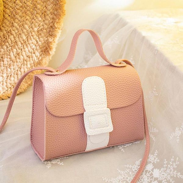 banabanma woman simple fashion single shoulder crossbody satchel
banabanma woman simple fashion single shoulder crossbody satchel