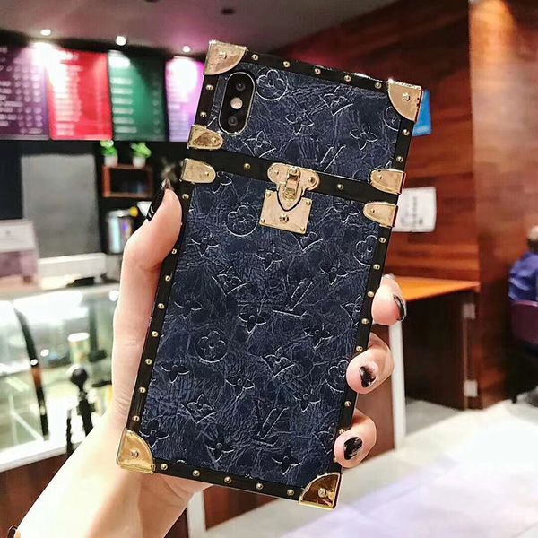 one piece luxury phone case high end for iphone 7 8 plus xr xs fashion new designer imprint back cover with lanyard
one piece luxury phone case high end for iphone 7 8 plus xr xs fashion new designer imprint back cover with lanyard