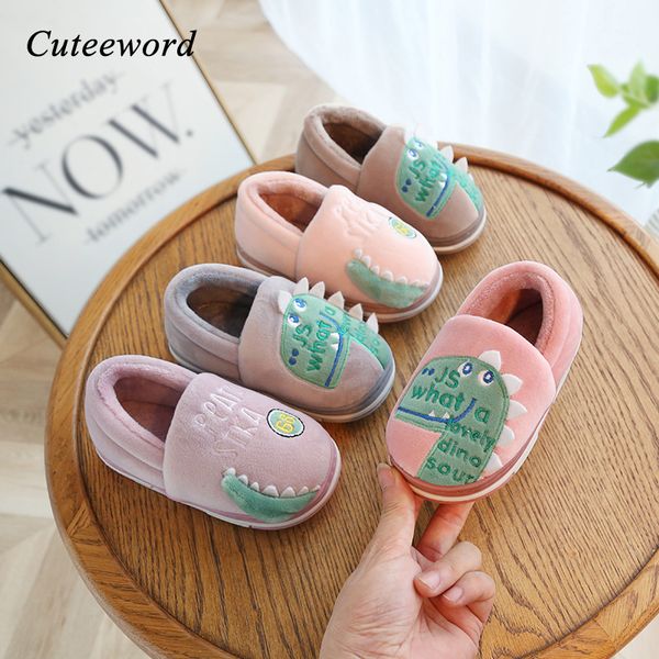 2019 new winter cute cartoon dinosaur children' cotton shoes toddler baby boys and girls home shoes warm plus velvet kids, Black;grey
2019 new winter cute cartoon dinosaur children' cotton shoes toddler baby boys and girls home shoes warm plus velvet kids, Black;grey