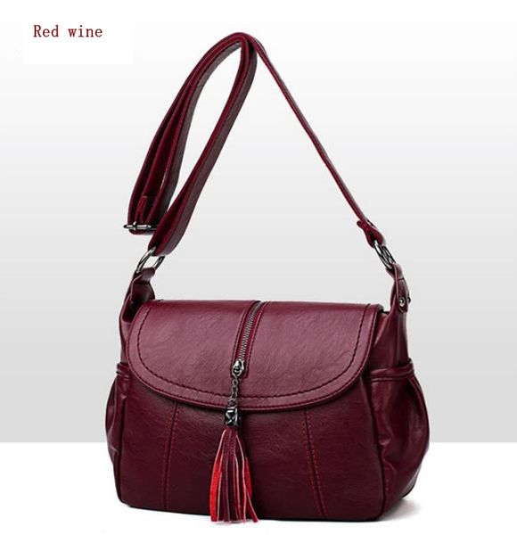 european and american trend new middle-aged and elderly women's bag atmospheric ladies bag fashion shoulder messenger bag
european and american trend new middle-aged and elderly women's bag atmospheric ladies bag fashion shoulder messenger bag