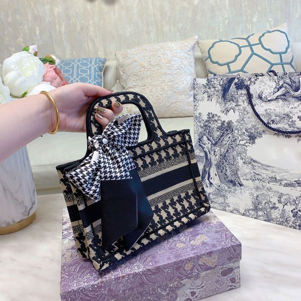 2020 женские кошельки сумки женские сумки большие тотализаторы pochette de marque стеганый сумка высокого качества бесплатная доставка
2020 женские кошельки сумки женские сумки большие тотализаторы pochette de marque стеганый сумка высокого качества бесплатная доставка