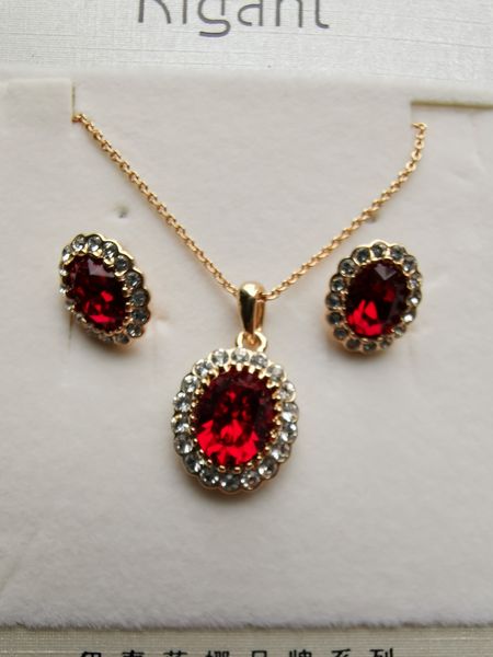 clearance sale italina rigant red crystal jewelry sets fashion temperament style necklace earrings for wedding wear, Silver
clearance sale italina rigant red crystal jewelry sets fashion temperament style necklace earrings for wedding wear, Silver