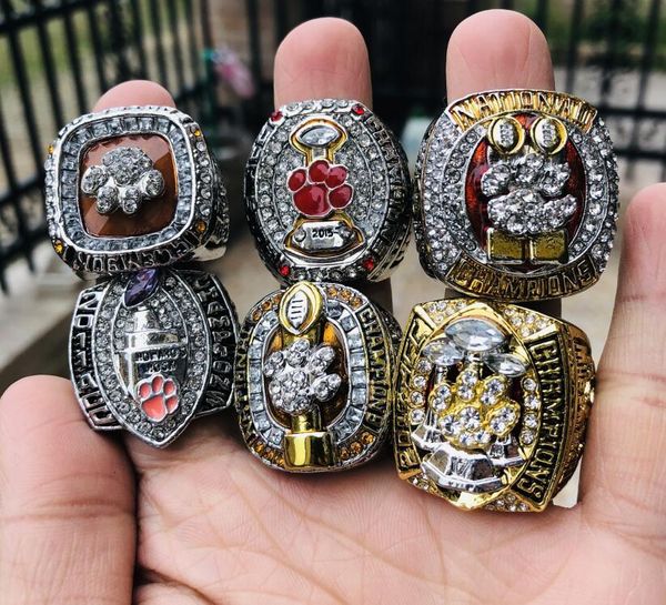 6 pcs clemson tigers national team champions championship ring set with wooden display box solid men fan brithday gift wholesale 2020, Golden;silver
6 pcs clemson tigers national team champions championship ring set with wooden display box solid men fan brithday gift wholesale 2020, Golden;silver