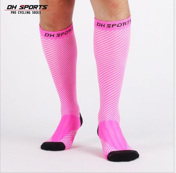 bicycle riding socks basketball mountaineering marathon breathable sweat socks sports socks, Black 
bicycle riding socks basketball mountaineering marathon breathable sweat socks sports socks, Black